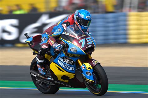 Moto2 Le Mans Marquez Breaks Away For Dominant Win Visordown