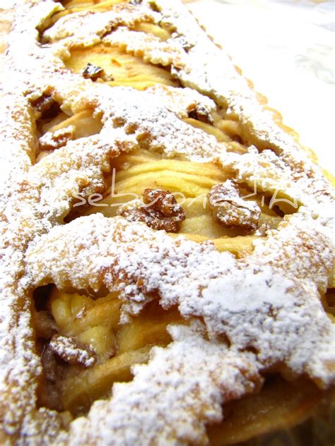 We did not find results for: CosebuonediAle: crostata con crema, mele e noci