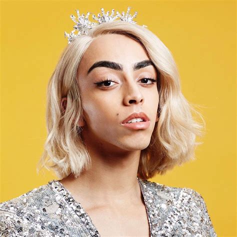 Bilal hassani is a french singer, songwriter and youtuber. Bilal Hassani, le chanteur qui représente la France à l ...