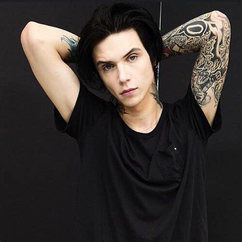 434x289 px download gif or share you can share gif bvb, andy sixx, andy biersack, in twitter, facebook or instagram. andy biersack, black veil brides, bvb - image #2651428 by ...
