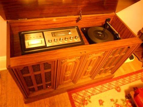 Capehart Amfm Console Wstereo 8 Track And Turntable 1970s For Sale