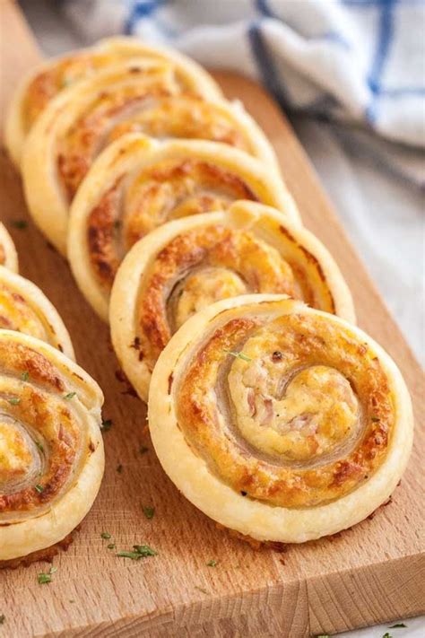 Baked Ham And Cheese Pinwheels Easy Appetizer Recipe