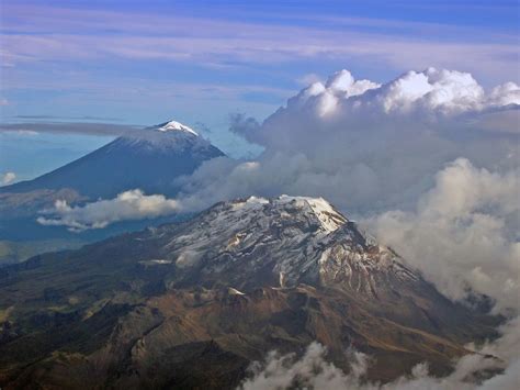 Volcanes Popocatépetl E Iztaccíhuatl A Photo On Flickriver