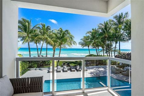 Home Of The Day A Stunning Oceanfront Estate In Golden Beachflorida