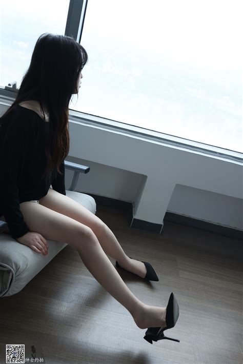 [gentleman Shenshi] Ss034 Rongrong Stockings Beautiful Legs Set V2ph