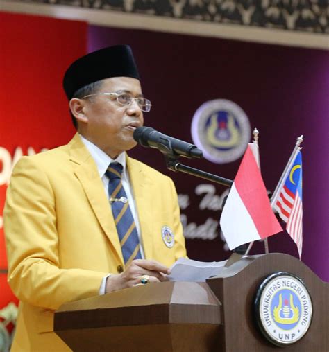 1211 Sarjana Unp Diwisuda Wakil Rektor Upsi Malaysia Orasi Ilmiah