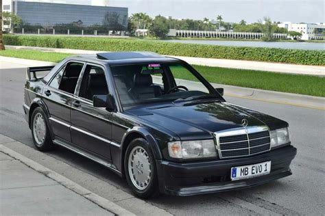 Было сделано всего 502 машины в продаже шикарный Mercedes 190e 16