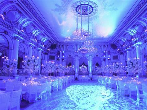 Includes winter themed crafts, indoor boredom busters and outdoor play ideas! Top Five Eco-friendly Winter Wedding Themes - Ecopartytime