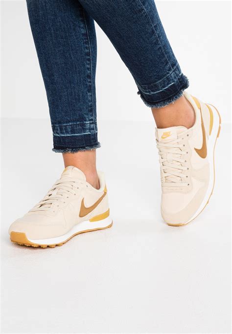 Speciaal voor jou heeft zalando in de webwinkel een ruime sortering mode van nike opgenomen. Nike Sportswear INTERNATIONALIST - Baskets basses - beach ...