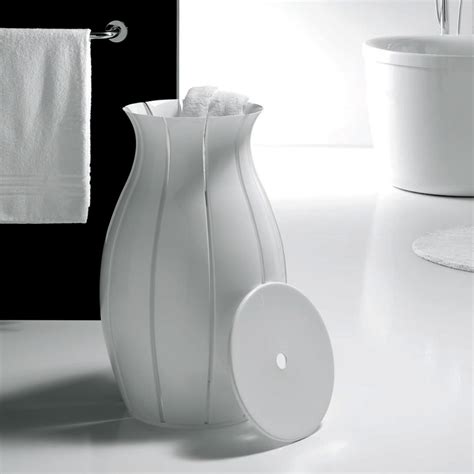 But not all laundry rooms need a lot of space! Ninfea - Modern Sculptural Laundry Hamper - The Green Head