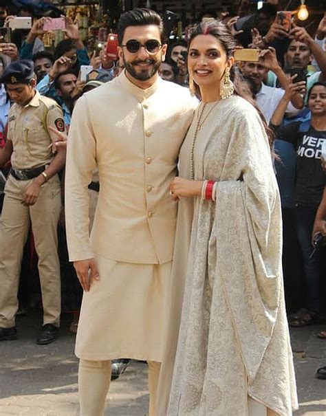 Ranveer singh deepika padukone celeb mehendi celeb wedding 2018 deepveer wedding. 10 Best Ranveer Singh Wedding Dresses | Bewakoof Blog