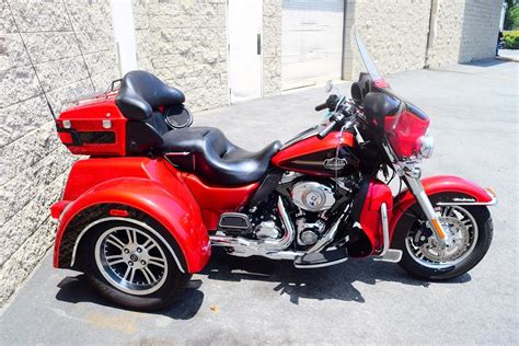 Harley davidson is introducing a trike from the factory, the new tri glide ultra classic. Pre-Owned 2012 Harley-Davidson Trike Tri Glide Ultra ...