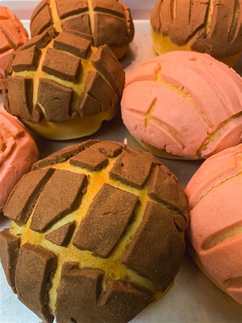 Concha Pan Dulce Concha Seashell Is A Pan Dulce Mexican Sweet Bread With A Beautiful