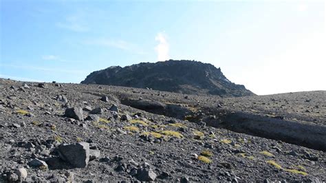 Mendaki Gunung Tarumae Tomakomai Pemandagan Indsah Sekali Di Tomakomai