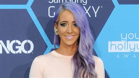 Book Jenna Marbles With Celebrity Booking Agency Breakthrough Xclusive