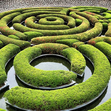 Labyrinth Garden Design At Design