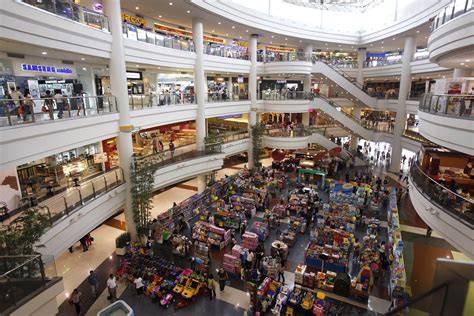 Eat Pray Shop Philippine Malls Become The New Town Plazas South