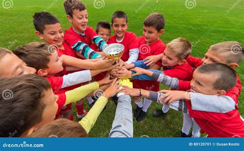 Kids Soccer Team In Huddle Stock Image Image Of Caucasian 80120701