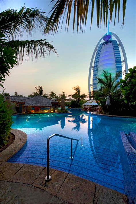 Jumeirah Beach Hotel Dubai Limelight Access
