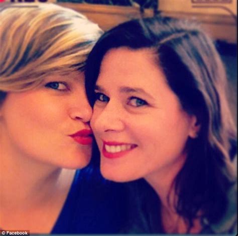 Lesbian Couple Kissing Telegraph
