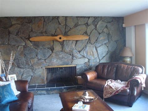 Help Updating 1970s Fireplace