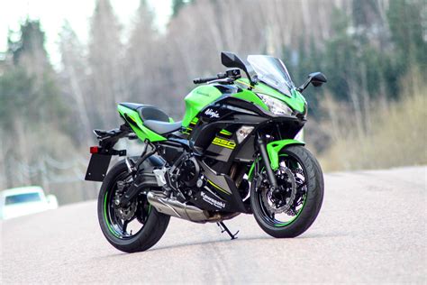 This affects some functions such as contacting salespeople, logging in or managing your vehicles for sale. Kawasaki Ninja 650 - Notkea nuori ninja - Nettimoto