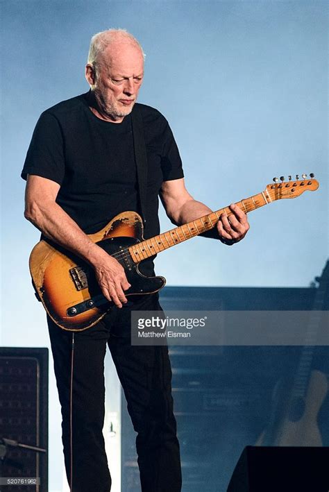 David Gilmour In Concert New York New York Photos And Premium High Res