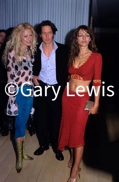 Hugh Grant And Elizabeth Hurley 8x10 Glossy Photo From Original