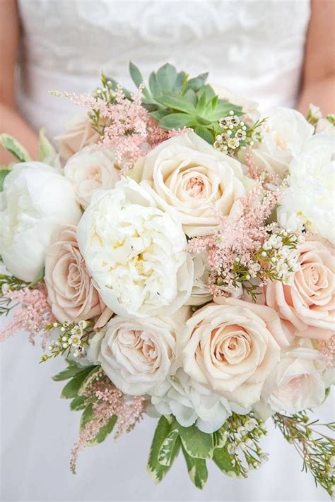 Classic Bridal Bouquet Of White Garden Roses Sahara Roses Astilbe