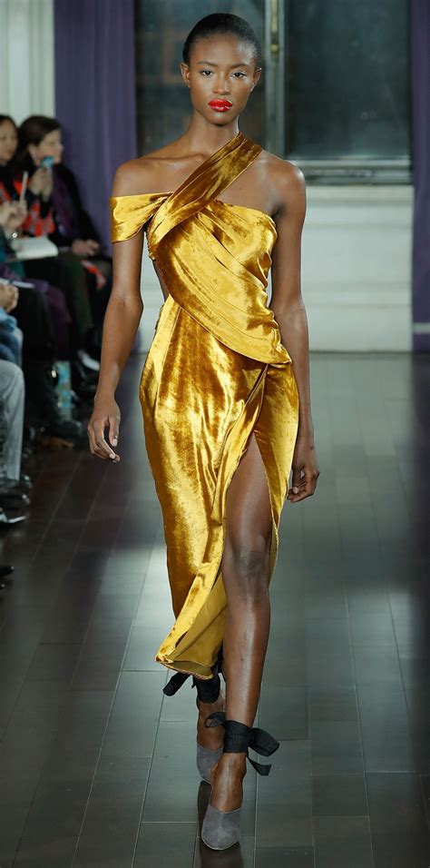 Beautiful Black Models On The Runway At New York Fashion Week Fall