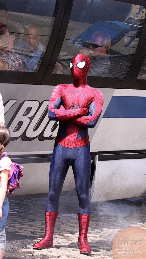 New set photos from The Amazing Spider-Man 2: Exclusive Spidey & Rhino