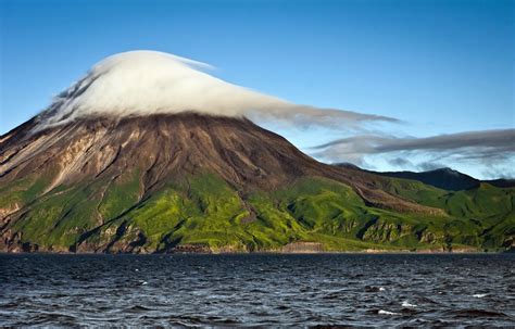 Gareloi Volcano Of The Aleutian Chain In Alaska Smithsonian Photo