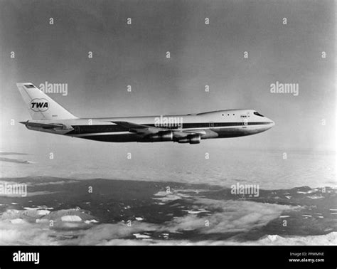 Boeing 747 Black And White Stock Photos And Images Alamy