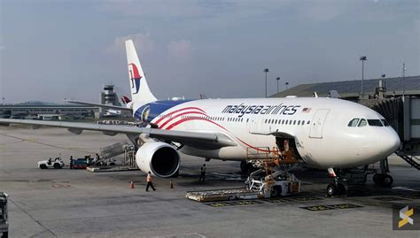 Tukar nama tanpa pergi ke jpj. Data pengguna ahli Enrich terbocor, Malaysia Airlines ...