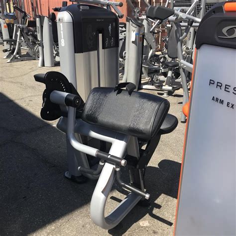 Precor Discovery Biceps Curl Primo Fitness