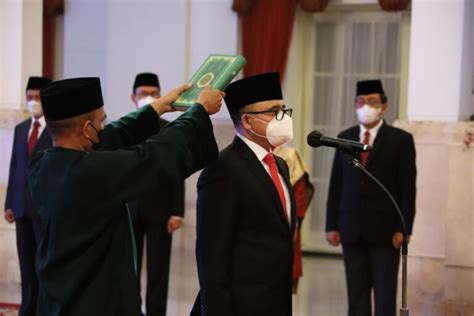 Azwar Anas Resmi Dilantik Jadi Menpan Rb Oleh Jokowi