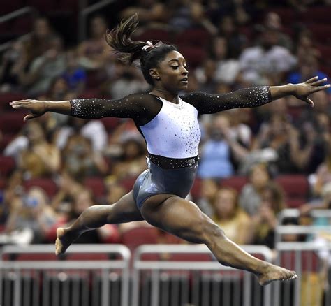 Simone Biles Takes Gold Medal At Us Classic Gymnastics The Washington Post