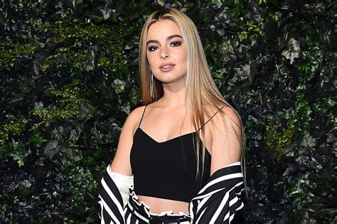 Tiktok Star Addison Rae Dupes Twitter Into Thinking She Was Hired And