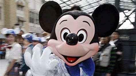 Disneyland Visitors Measles Outbreak Spreads Us News Sky News