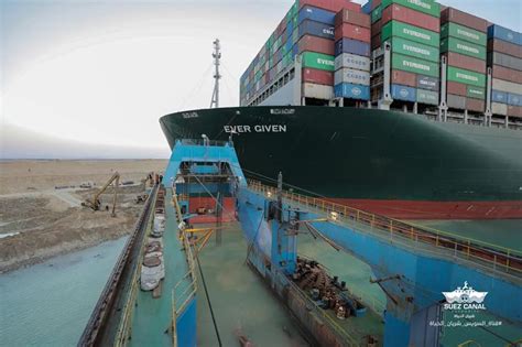 Nava Liniei Maritime Evergreen Care A Blocat Canalul Suez A Fost Parțial Ranfluată Revista