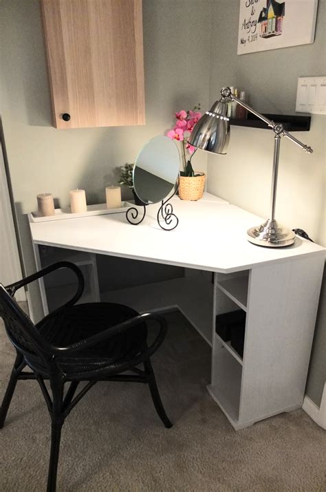 Magnificent small corner desk with storage | Small corner desk, Small bedroom desk, Small 