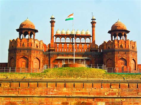Top 4 Places To Visit In Delhi