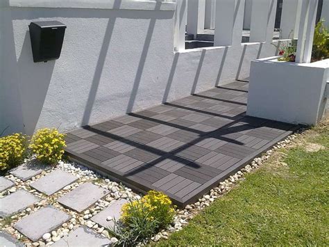 You'll need to start off the cleaning process in the if your composite deck has developed any mold, you can use a vinegar and baking soda solution to clean it (see above). charcoal grey DIY 4 Everdeck Decking Tile | Diy deck, Wood ...