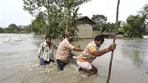 Over Two Lakh People Affected By Flood In Assam Seven Districts Affected India News Zee News