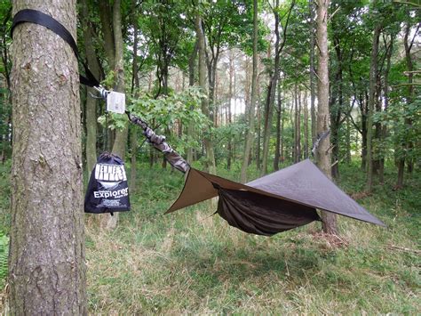 The inventor, tom hennessy, has been sleeping in hammocks for over 60 years and experimenting with designs for over 40 years. MTB Innerwick Stravaiger: Hennessy Hammock.