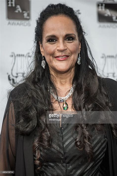 Jane kennedy добавил(а), этот твит недоступен. Jayne Kennedy attends the 26th Annual Heroes and Legends ...