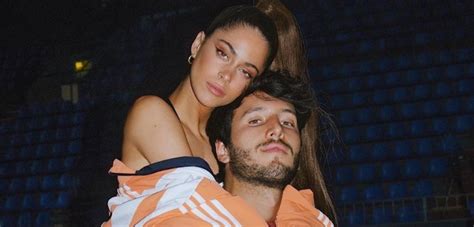 Tini stoessel y sebastián yatra dejaron de ser pareja semanas atrás, sin embargo, sus fans albergan el deseo de que la pareja vuelva a unirse y parece que la cantante le está dando algunas esperanzas. Sebastián Yatra y Tini Stoessel confirmaron el término de ...