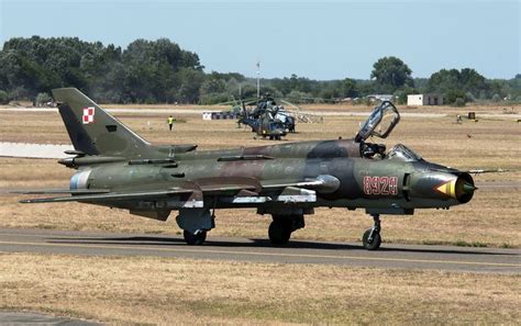 348 Best Images About Sukhoi Su 22 On Pinterest Luftwaffe Jets And 22