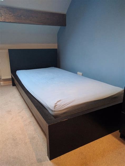 Ikea offers mattresses and mattress toppers in all of these sizes as well as bed frames to accommodate them. IKEA MALM Single bed in Black, comes with quality IKEA ...