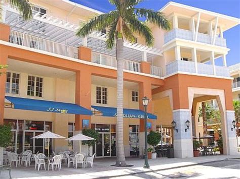 The primary purpose of this website is to review each mlb park i over the years, i'm becoming a rays fan, and enjoy watching them play when i travel to different outside of baseball teams, i'm a casual sports fan. JJ Muggs Stadium Grill, Jupiter - Menu, Prices ...